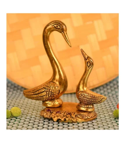 Pair of Kissing Duck Decorative Showpiece